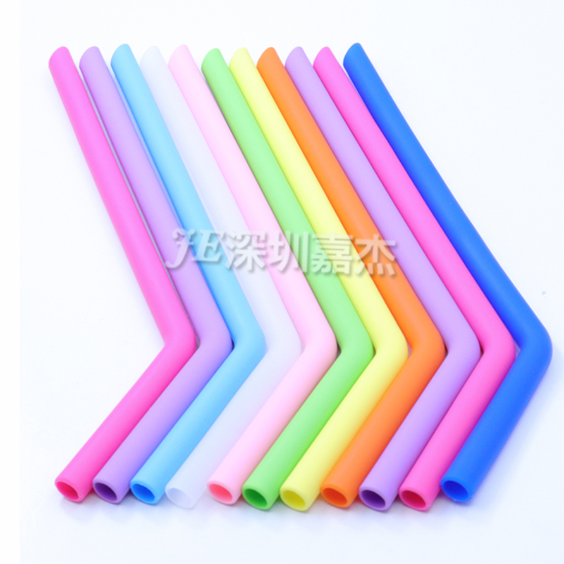 硅膠吸管為什么會(huì)產(chǎn)生難聞的氣味？